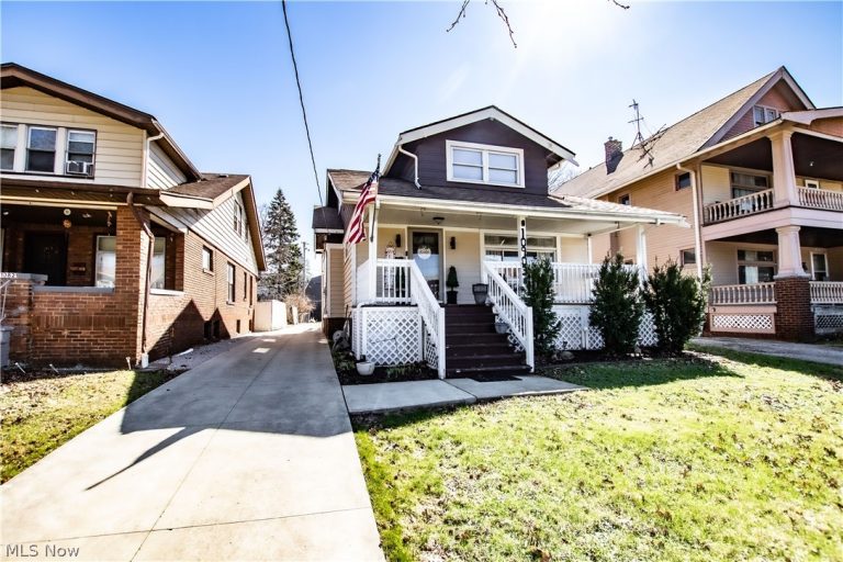 10903 Parkhurst Drive, Cleveland, OH - Photo 2