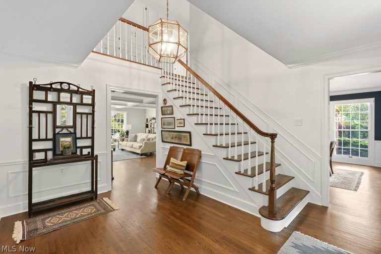 967 Robinwood Hills Drive, Bath, OH - Photo 2