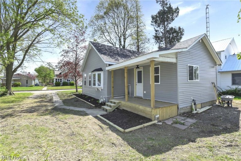 506 Washington Street, Port Clinton, OH - Photo 8