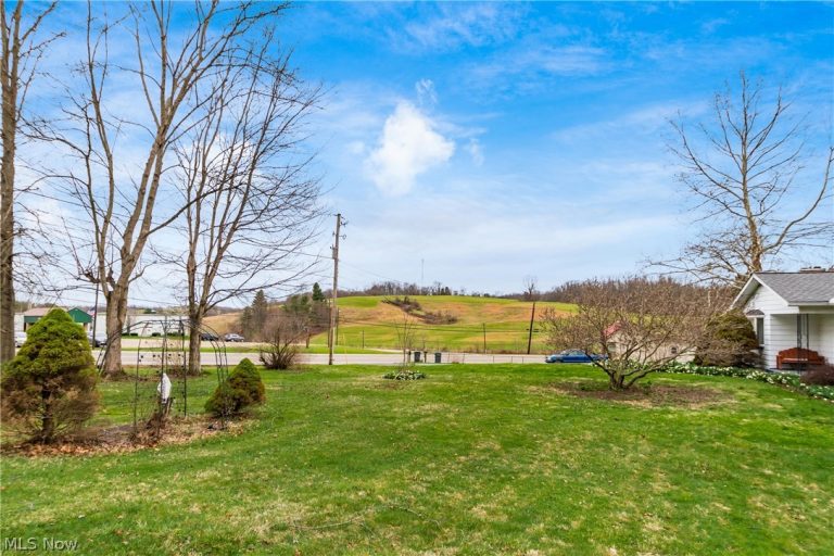 2419 Chandlersville Road, Zanesville, OH - Photo 3