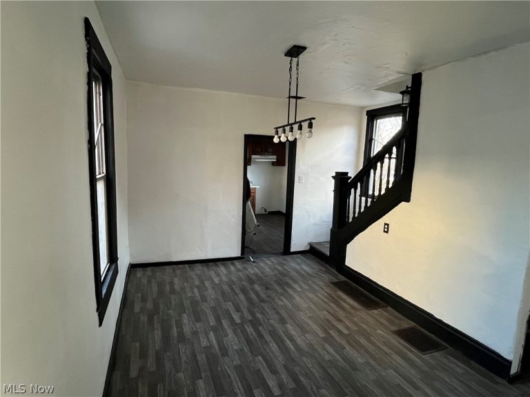 1216 Erie Street, East Liverpool, OH - Photo 3