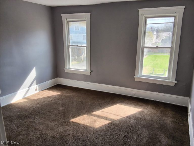 1653 Elberon Avenue, East Cleveland, OH - Photo 3
