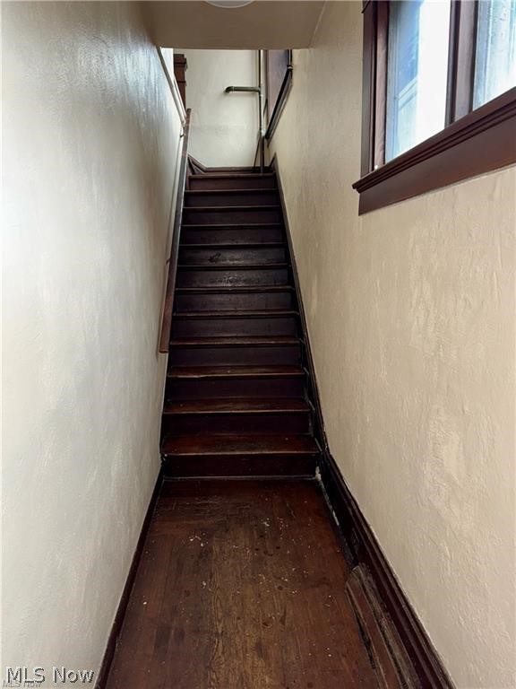 53 Balch Street #55 Up, Akron, OH - Photo 2