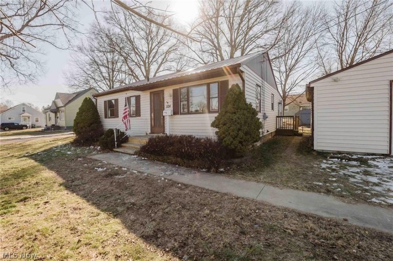 524 Jefferson Avenue, Barberton, OH - Photo 3