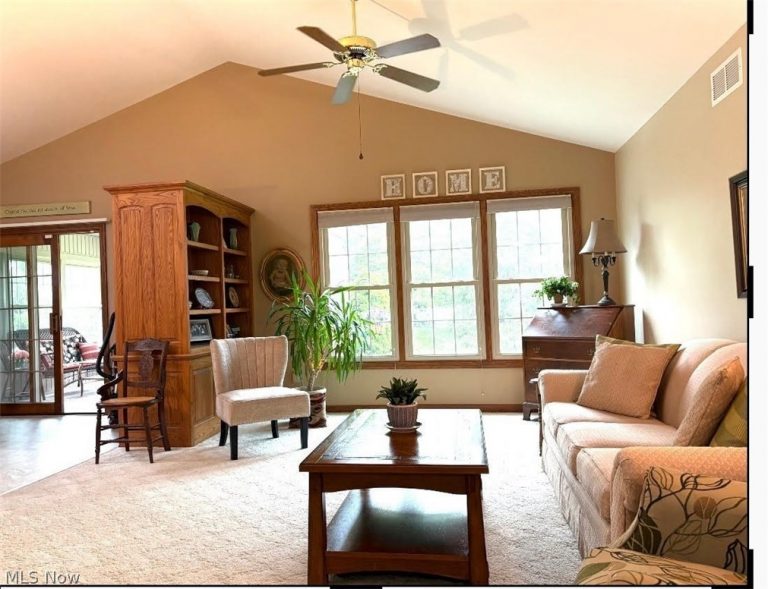 4601 Deer Creek Drive, Wooster, OH - Photo 4