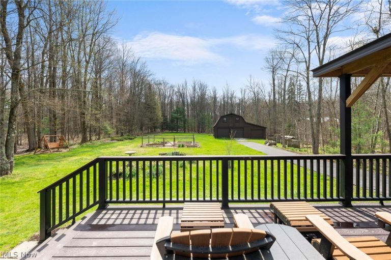 12435 Pearl Road, Chardon, OH - Photo 3