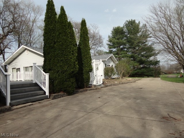 2252 Medina Line Road, Akron, OH - Photo 6