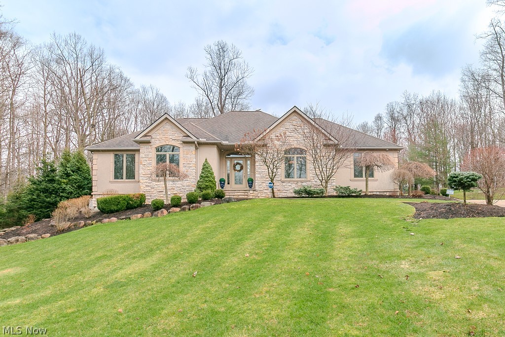 11565 Robin Wood Lane, Chagrin Falls, OH