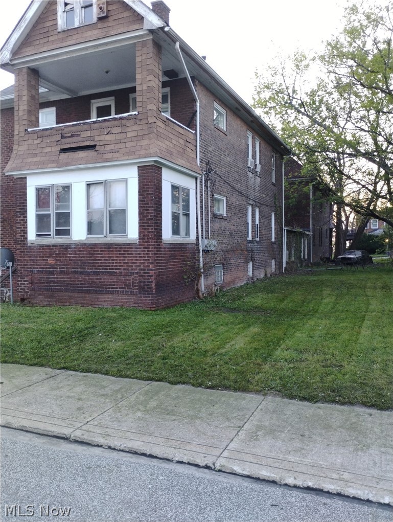 10809 Woodstock Boulevard, Cleveland, OH - Photo 4