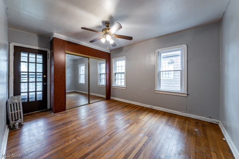 18405 Newell Road, Shaker Heights, OH - Photo 2