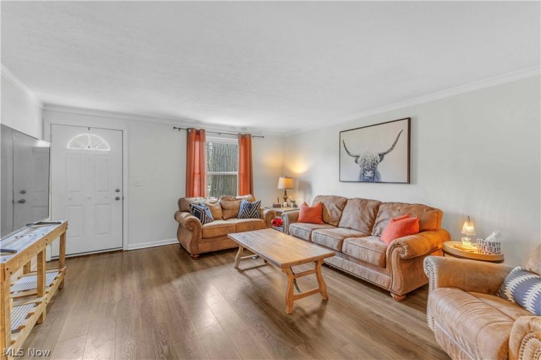 6048 Rosebelle Avenue, North Ridgeville, OH - Photo 3