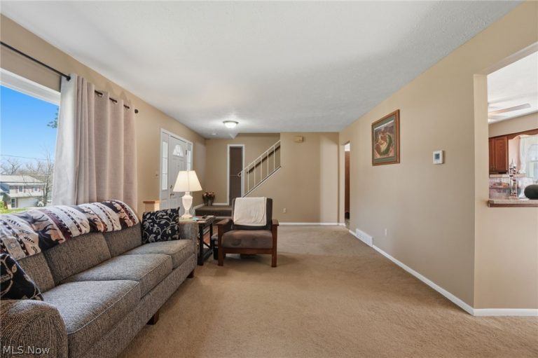 1876 Laurel Drive, Twinsburg, OH - Photo 3