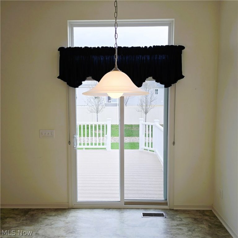 5137 Hartwell Lane, Brunswick Hills, OH - Photo 8