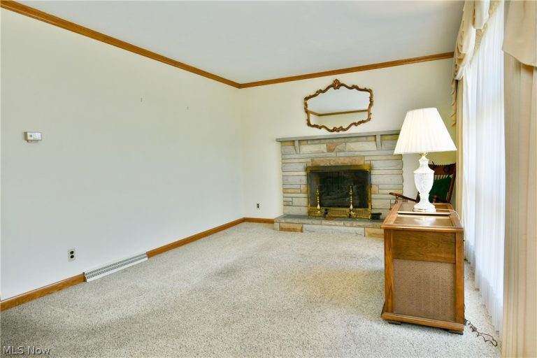 1737 Westwood Drive, Warren, OH - Photo 3