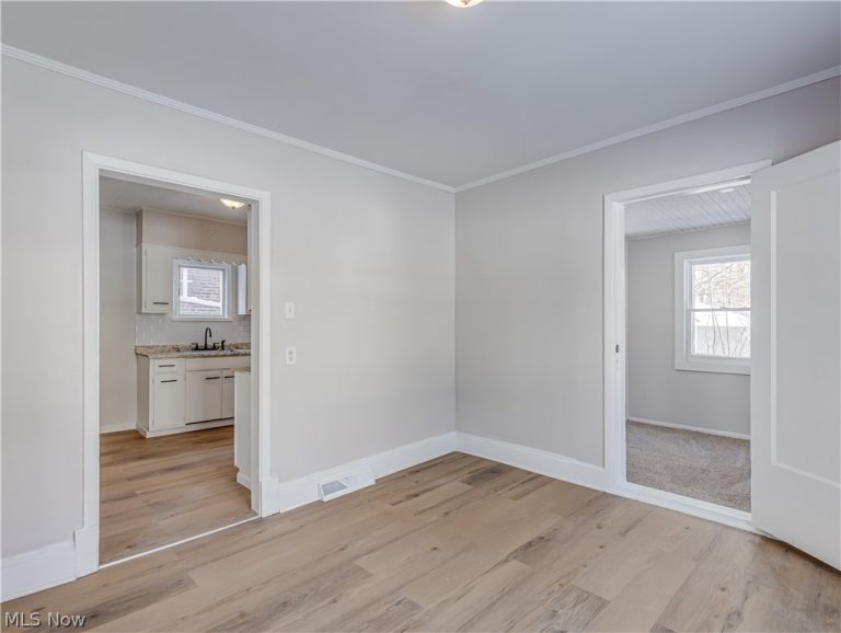 4026 123rd Street, Cleveland, OH - Photo 8