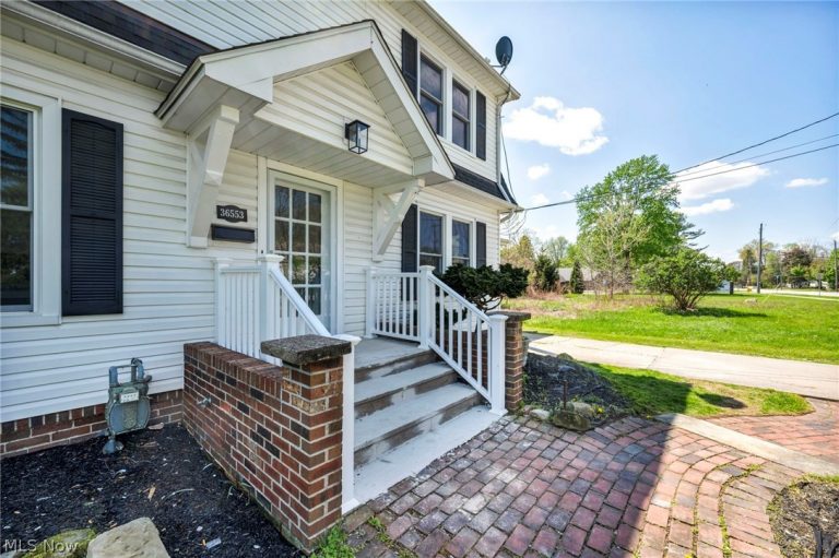 36553 Center Ridge Road, North Ridgeville, OH - Photo 8