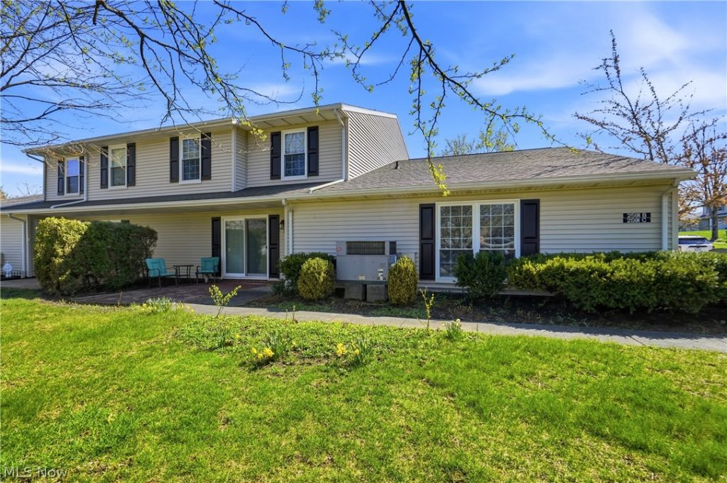 2591 Jefferson Place #B, Stow, OH