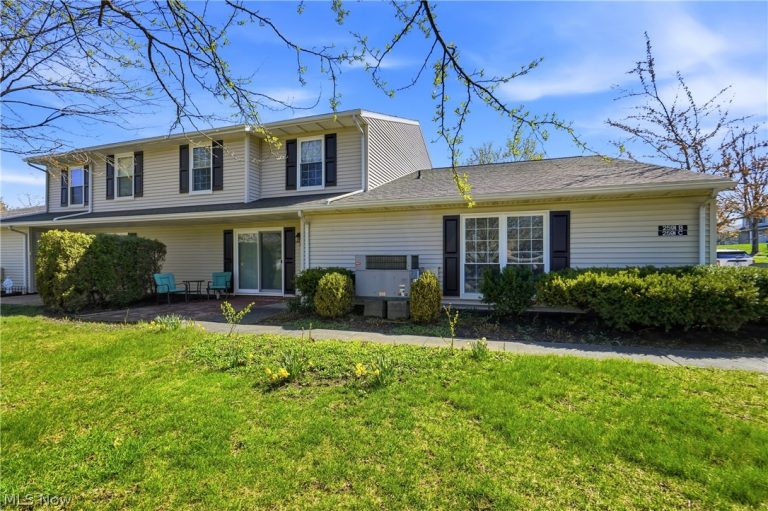 2591 Jefferson Place #B, Stow, OH, 44224
