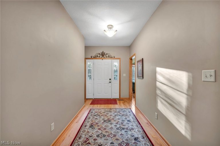 174 Circle Drive, Doylestown, OH - Photo 8