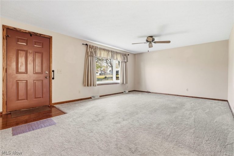 12555 Kaywood Street, Massillon, OH - Photo 8