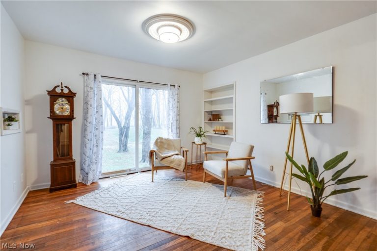 1440 Treasch Drive, Cuyahoga Falls, OH - Photo 6