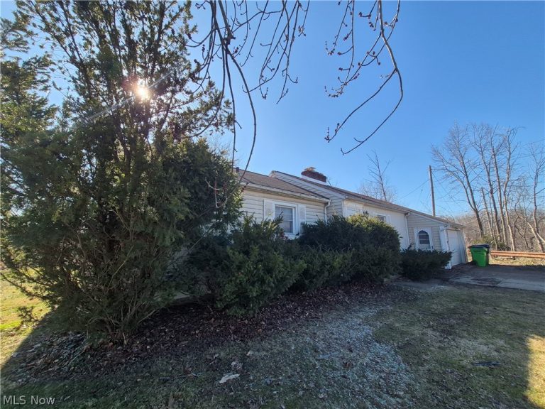 1093 Schaaf Road, Brooklyn Heights, OH - Photo 2
