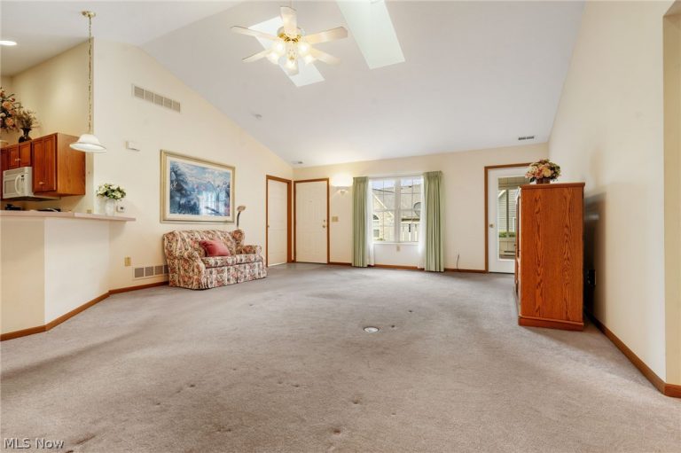 1497 Tylers Mill Lane, Massillon, OH - Photo 8