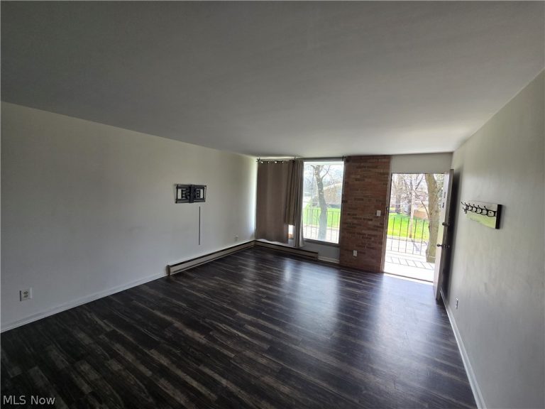 2331 Market Street #204, Akron, OH - Photo 4