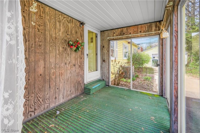 2330 21 Street, Cuyahoga Falls, OH - Photo 6