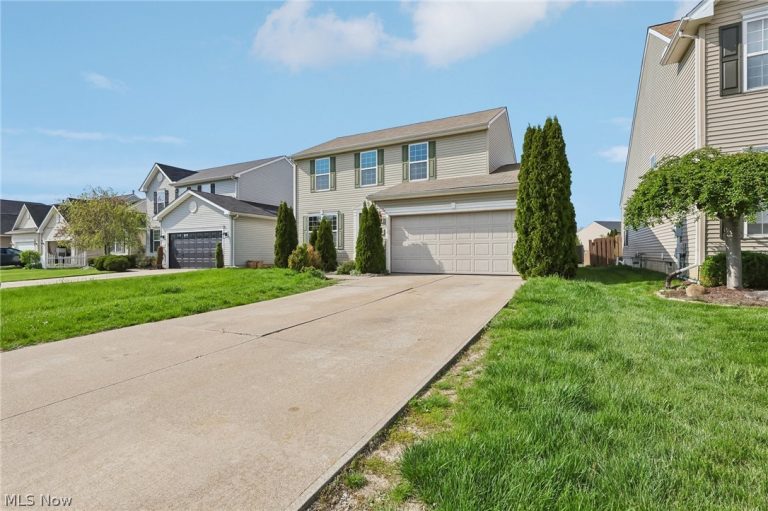 38210 Kingston Drive, North Ridgeville, OH - Photo 3