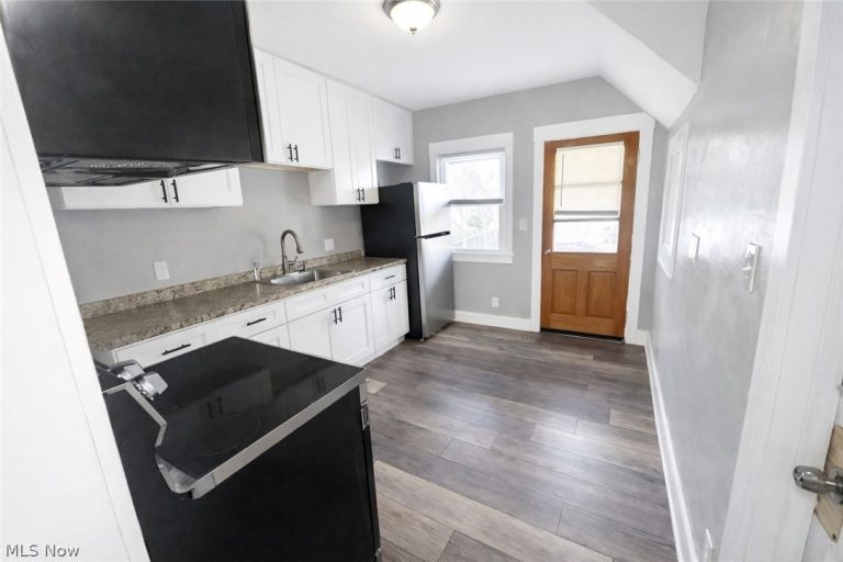 3278 84th Street, Cleveland, OH - Photo 4