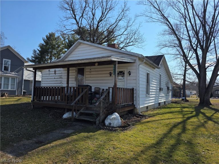 6910 Elm Street, East Fultonham, OH - Photo 2
