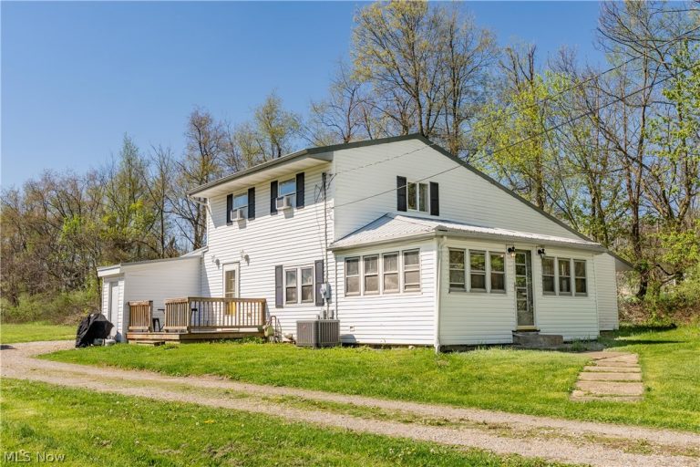 1548 Vanderhoof Road, Barberton, OH, 44203