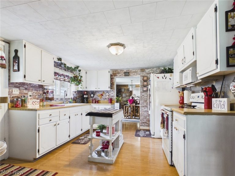 4351 County Road 17, Rayland, OH - Photo 6