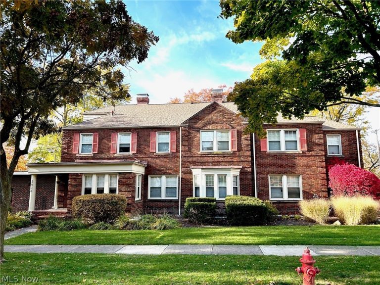 2638 Fenwick Road, University Heights, OH, 44118