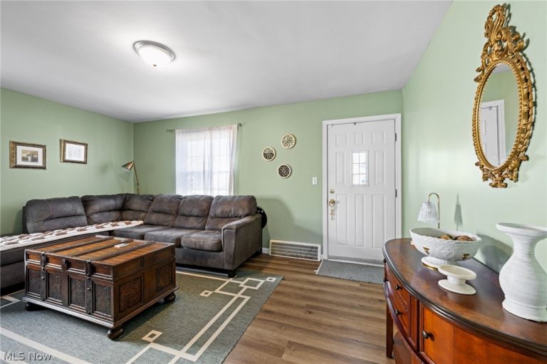 280 328th Street, Willowick, OH - Photo 6