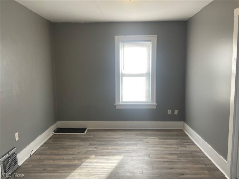 1365 East Avenue, Akron, OH - Photo 5