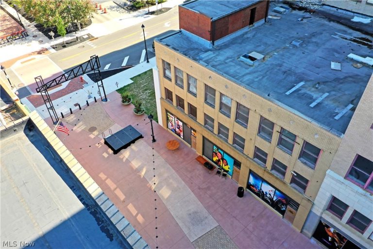 24 Phelps Street, Youngstown, OH - Photo 5