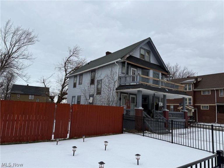 14205 Idarose Avenue, Cleveland, OH - Photo 2