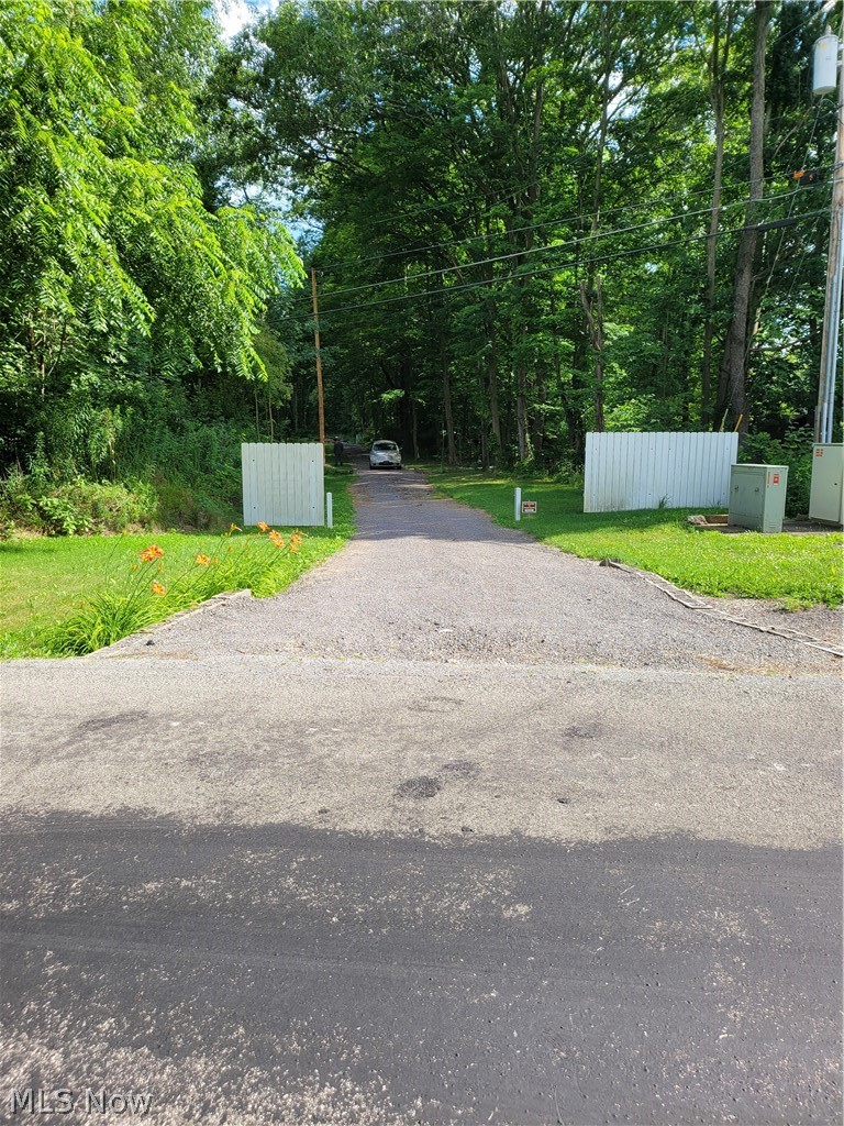 10088 Knowlton Road, Garrettsville, OH, 44231