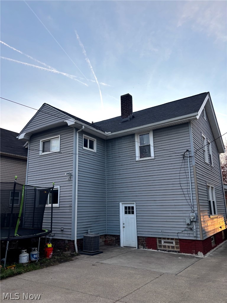 3719 Washington Park Boulevard, Newburgh Heights, OH - Photo 3