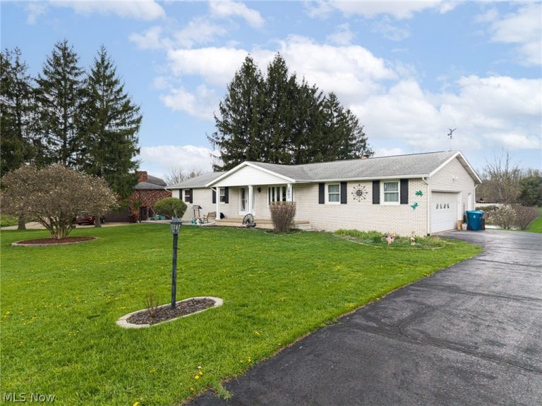 2903 Northview Road, Uniontown, OH - Photo 3