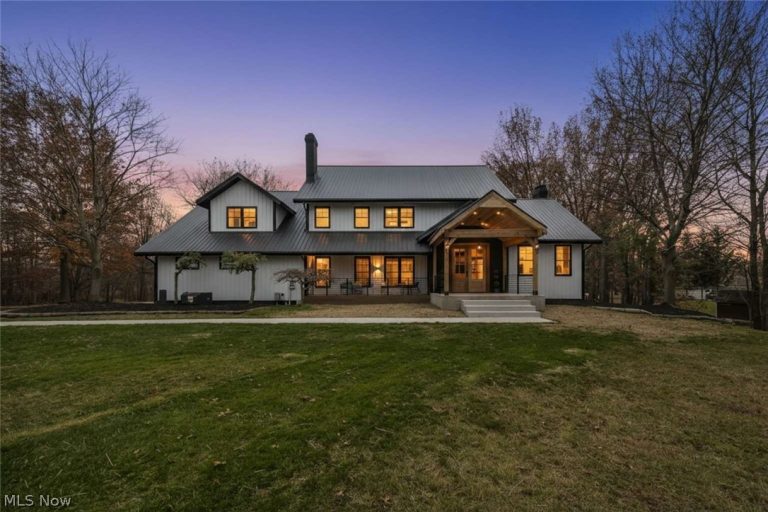 31900 Chardon Road, Willoughby Hills, OH, 44094