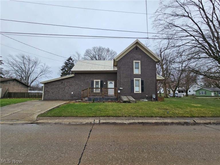 560 Broadway Street, Medina, OH - Photo 5