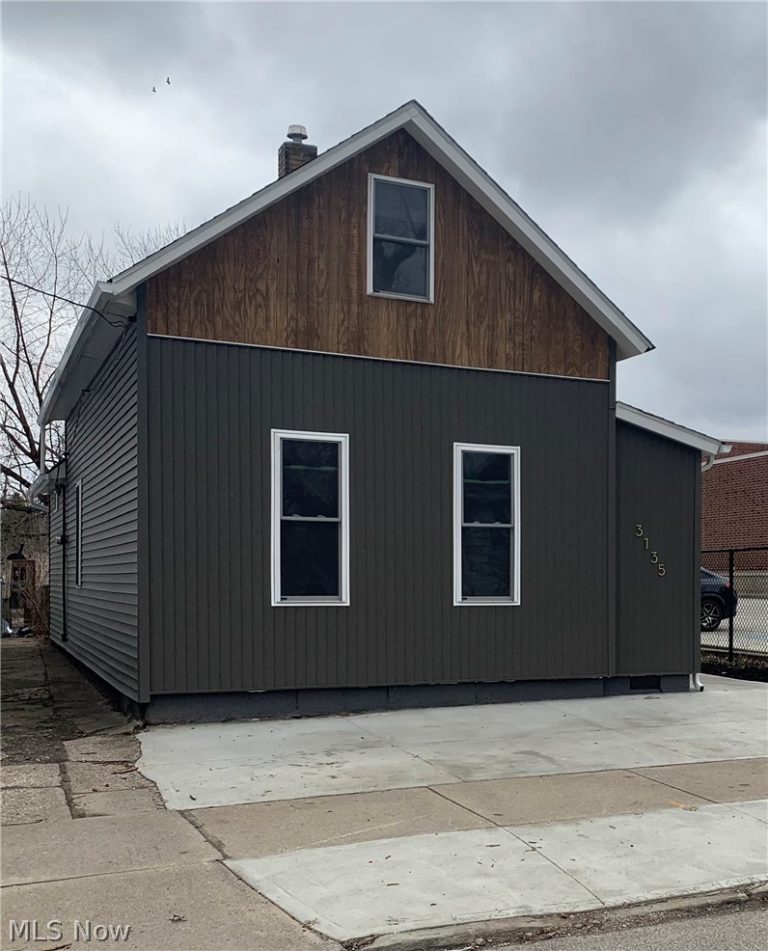 3135 46th Street, Cleveland, OH - Photo 2