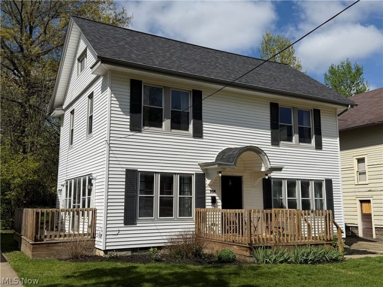955 Amelia Avenue, Akron, OH - Photo 2