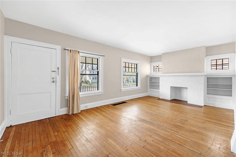 1695 Glenmont Road #Lower, Cleveland Heights, OH - Photo 6