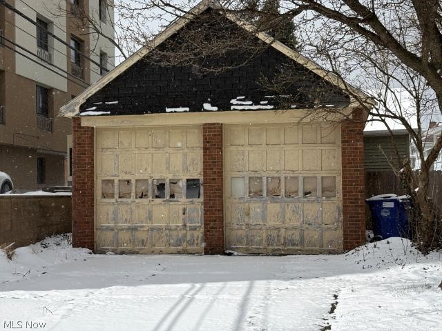 12008 Buckingham Avenue, Cleveland, OH - Photo 3