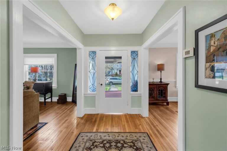 2874 Coleridge Road, Cleveland Heights, OH - Photo 5