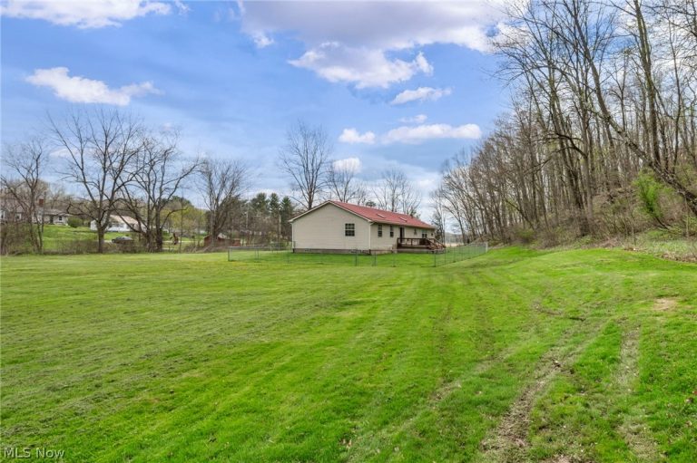 5500 Westbrook Street, Magnolia, OH - Photo 8